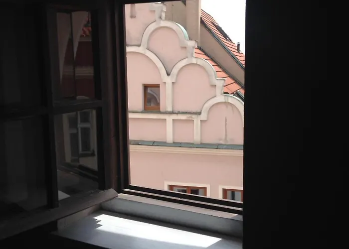 Konukevi Kostnicky Dum